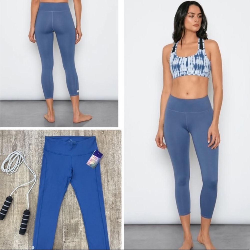 NWT-Half Lotus cropped leggings